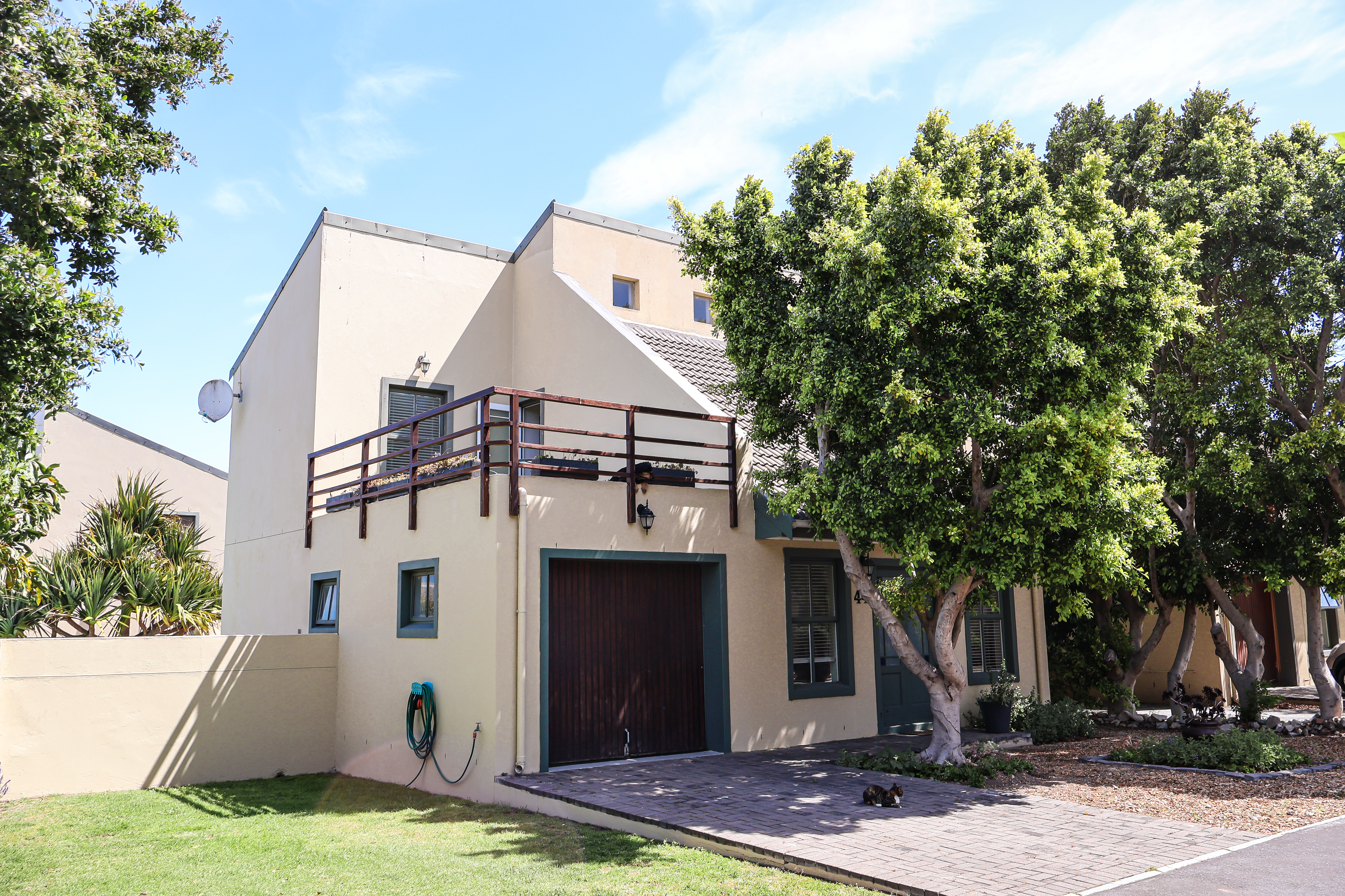 2 Bedroom Property for Sale in Sandbaai Western Cape